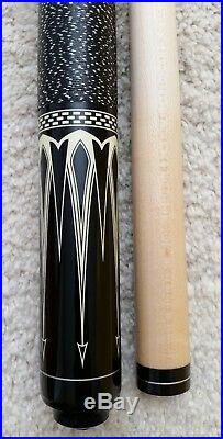 McDermott Lucky L22 Two Piece Pool Cue
