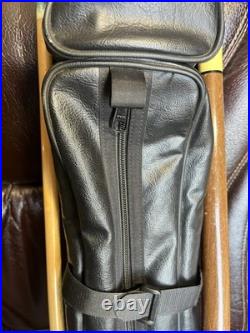 2x2 McDermott Billiard Pool Cue Stick Holder Clover Logo oval Hard Case With Cue