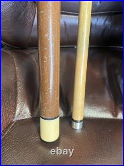 2x2 McDermott Billiard Pool Cue Stick Holder Clover Logo oval Hard Case With Cue