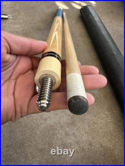 Beautiful Vintage McDermott Pool Cue With Case