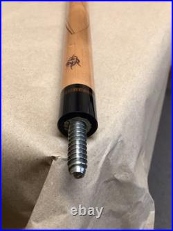 MCDERMOTT G439 POOL CUE with soft case (G29004022)