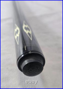 McDermott Black, Cream & Gray 58 Two-Piece Pool Billiard Cue