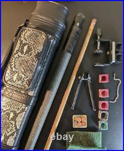 McDermott Black Maple Pool Cue With Porper's Classic 1x2 Snake Skin Case Extras