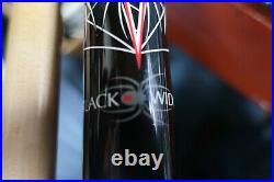 McDermott Black Widow Pool Cue Black/Red Wrapped - Z7