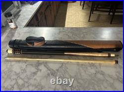 McDermott C-10 Series Two-Piece Pool Cue Stick with Leather-Style Case