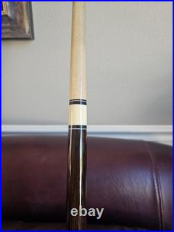McDermott C4 pool cue