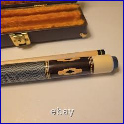 McDermott D-10 Retired Pool Cue Case Included McDermott D-10 Retired Pool Cue Case Included