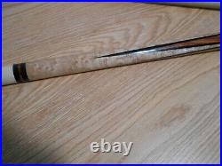 McDermott D-18 Pool Cue Vintage Pool Cue Great Condition And Hard case 1984-1990