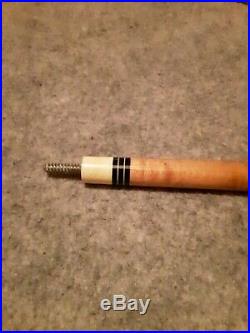 McDermott D-19 pool cue, 1980's collectable, very good condition