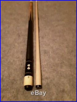 McDermott D-19 pool cue, 1980's collectable, very good condition