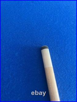 McDermott D-7 Billiard cue 80's Vintage refinished by McDermott McDermott D-7 Billiard cue 80's Vintage refinished by McDermott