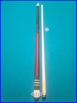 McDermott D-8 Pool Cue, Gray Stain Red Wrap. 1984-1990 Era McDermott D-8 Pool Cue, Gray Stain Red Wrap. 1984-1990 Era