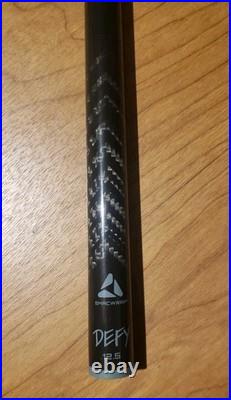 McDermott Defy Carbon Fiber SHAFT 12.5 Pool Cue 3/8 X 10 Joint Kamikaze Med Tip
