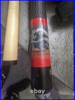 McDermott Dueling Panthers Wes Spencer pool cue 19 oz Red/Black with Giuseppe Case