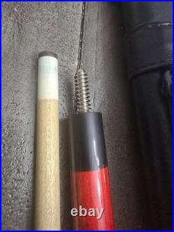 McDermott Dueling Panthers Wes Spencer pool cue 19 oz Red/Black with Giuseppe Case