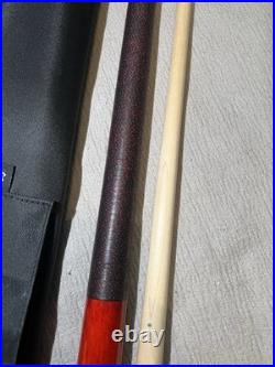 McDermott G-Series pool cue With Case