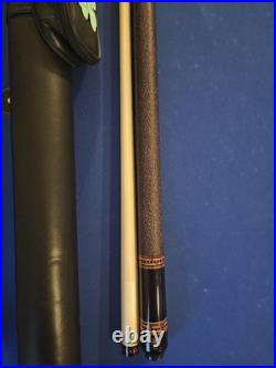 McDermott G225 i2 Shaft 12.5 MM 2-Piece Pool Cue 19 oz 58 with Hard Case