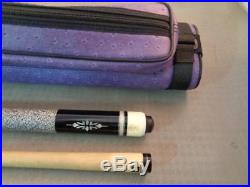 McDermott G323 G-Series 2 Piece 58-1/2 19oz Pool Cue in Purple Case