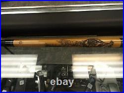McDermott G338 Great Wolf Pool Cue with G-Core Shaft with Case Good Condition