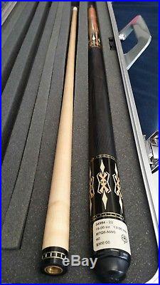 McDermott M7Q6 Pool Cue 19oz 13mm Taper Immaculate Condition with 2x4 Alloy Case