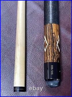 McDermott M8F5 Sword Pool Cue Professional Completion Stick In Carry Case Used