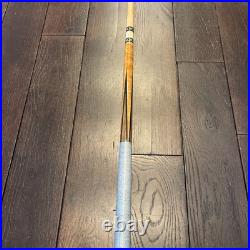 McDermott MODEL D-11. 4 Points, IRISH linen Wrap Pool Cue