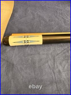 McDermott Pool Billiard Classic Cue White/Blue/Black, GSE Pool Cue Blue & Case