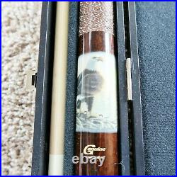 McDermott Pool Cue M2WE Bald Eagle Transfer Art 58.5 Inch 21 Ounce with Hard Case