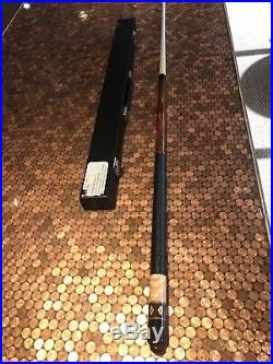 McDermott Pool Cue With G Core Shaft and Hard Case Mint Condition
