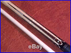 McDermott Pool Cue With One I2 Shaft. Model G903. Leather Wrap