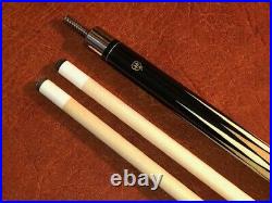 McDermott Pool Cue with 2 Shafts Black with White Spec Linen Wrap