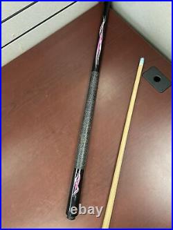 McDermott Star Pool Billiard Cue with Wrap Pink & Black