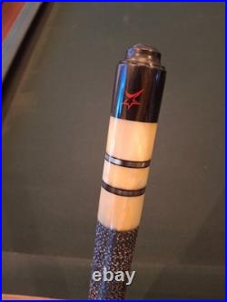 McDermott Star Pool Two-Piece Cue McDermott Star Pool Two-Piece Cue