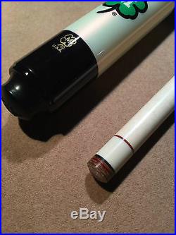 McDermott TRFRMCD-G White Clover Pool Cue with G-Core Shaft with FREE Case