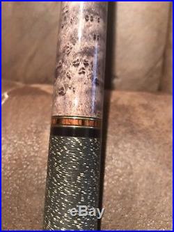 McDermott pool cue with G-Core shaft