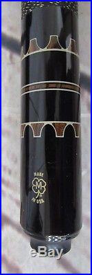 Mcdermott Blaze M-Series 2 Pc Pool Cue with a Case- Pre-Owned