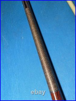 Mcdermott M203 Mike Massey Pool Cue with 2x4 Cue Case