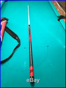 New Mcdermott Snap-on pool cue and used matching case 19 oz 13mm tip
