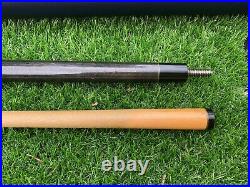 Older model McDermott pool cue 2 piece 58 Straight- with round case NO RESERVE