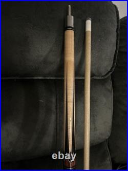 Star S9 by McDermott Pool Billiard Cue. Excellent Condition! Brand New Tip