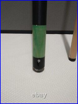 VINTAGE MINT GREEN MCDERMOTT POOL CUE D SERIES or G SERIES, EXCELLENT CONDITION