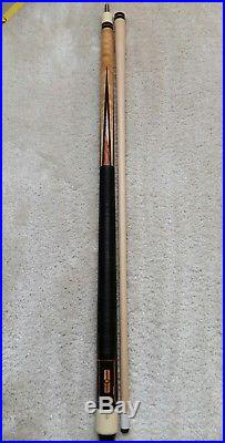 Vintage McDermott D18 Pool Cue Stick, Original Condition, Free Shipping