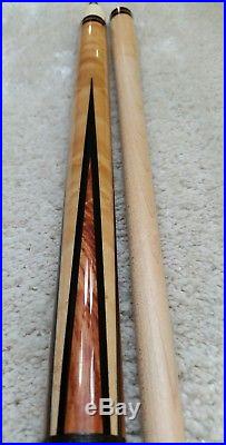 Vintage McDermott D18 Pool Cue Stick, Original Condition, Free Shipping