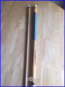 Vintage Mcdermott D Series D-12 Retired pool cue 58 Inch. Excellent Condition