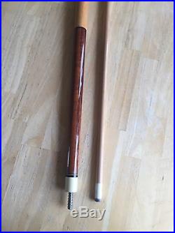 Vintage Mcdermott D Series D5 Retired pool cue 58 Inches- With Case
