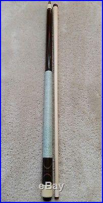 Vintage Original McDermott D16 Pool Cue Stick, Excellent Condition, New Shaft